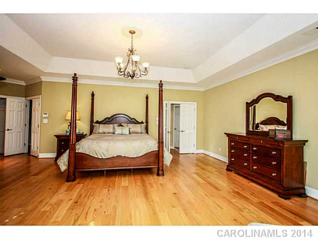 1312  Lost Oak Road Charlotte North Carolina 28270