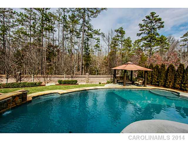 1312  Lost Oak Road Charlotte North Carolina 28270