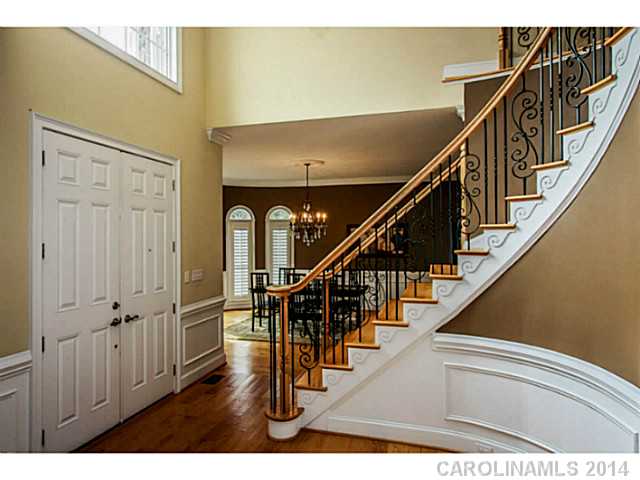 1312  Lost Oak Road Charlotte North Carolina 28270