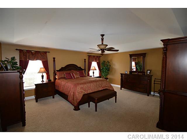 6824  Evanton Loch Road Charlotte North Carolina 28278