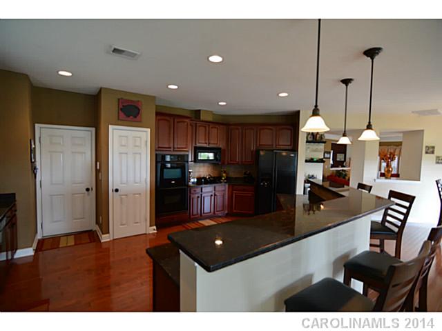 6824  Evanton Loch Road Charlotte North Carolina 28278