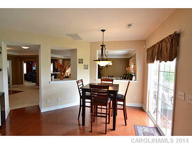 6824  Evanton Loch Road Charlotte North Carolina 28278