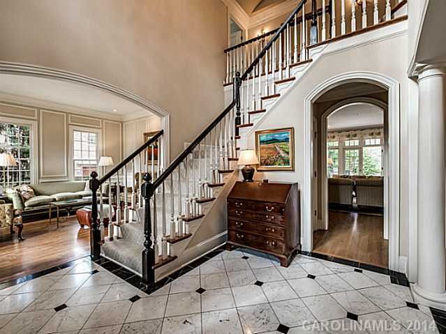 2516  Selwyn Avenue Charlotte North Carolina 28209