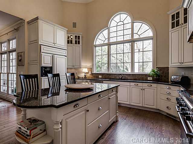 2516  Selwyn Avenue Charlotte North Carolina 28209