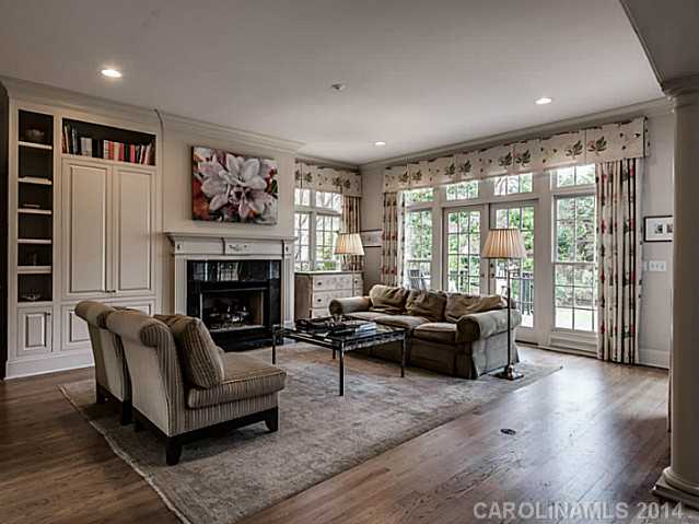 2516  Selwyn Avenue Charlotte North Carolina 28209