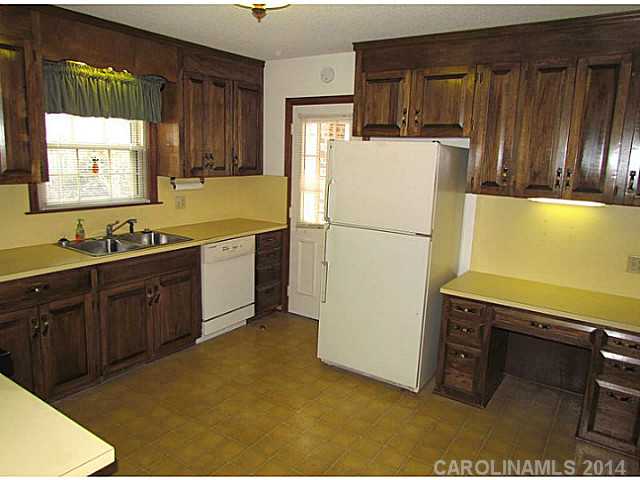 1482  Hardwood Circle Newton North Carolina 28658