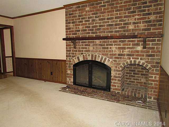 1482  Hardwood Circle Newton North Carolina 28658