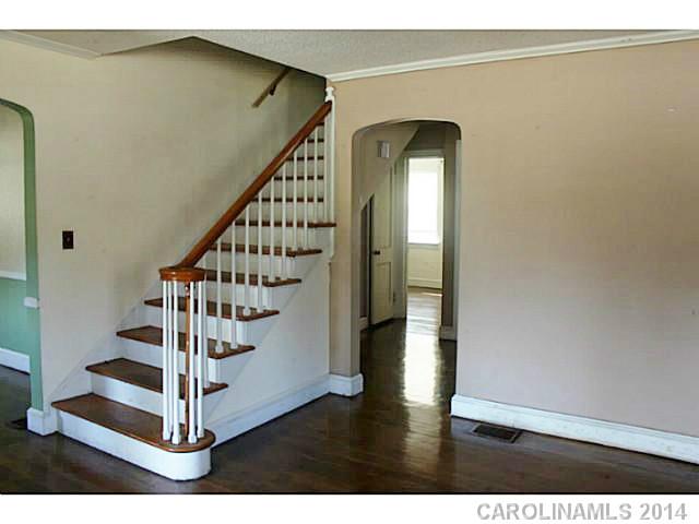 1711 W Sugar Creek Road Charlotte North Carolina 28262