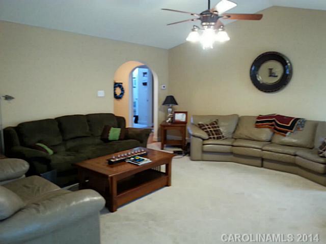 119  Edinburgh Court Statesville North Carolina 28625