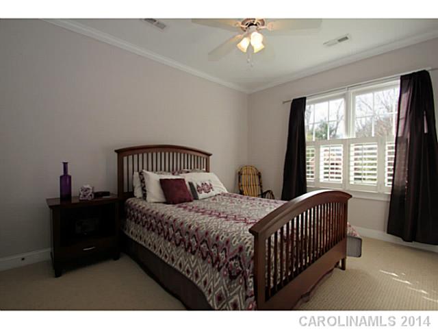 2204  Winter Street Charlotte North Carolina 28205
