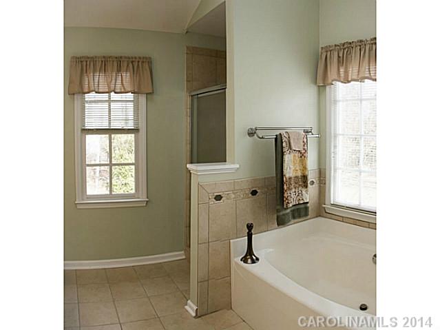 9646  Whitewood Trail Charlotte North Carolina 28269
