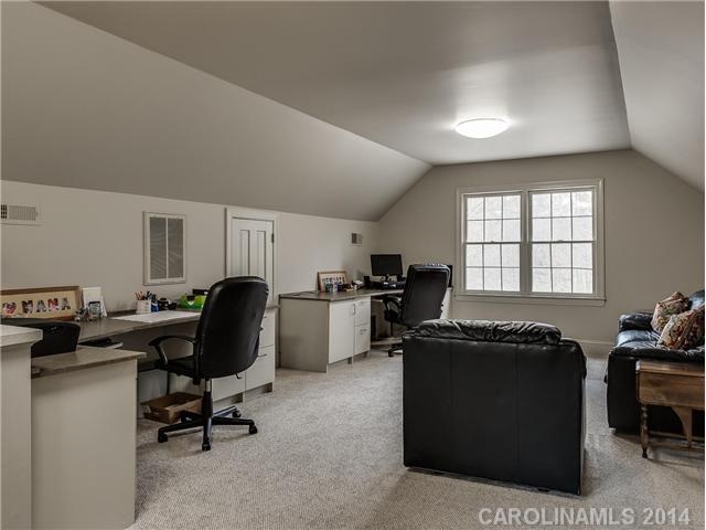 2829  Cross Country Road Charlotte North Carolina 28270