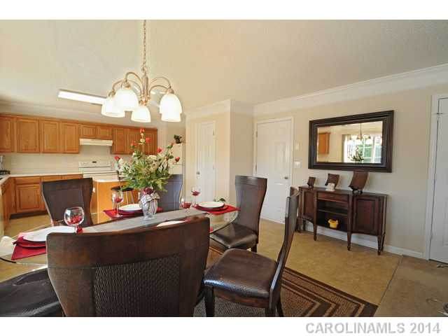 6611  Latherton Lane Charlotte North Carolina 28278