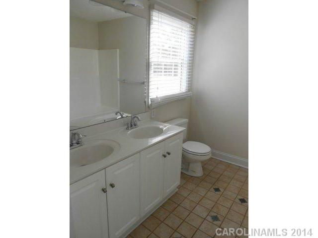 5145  Beaver Court Hickory North Carolina 28602