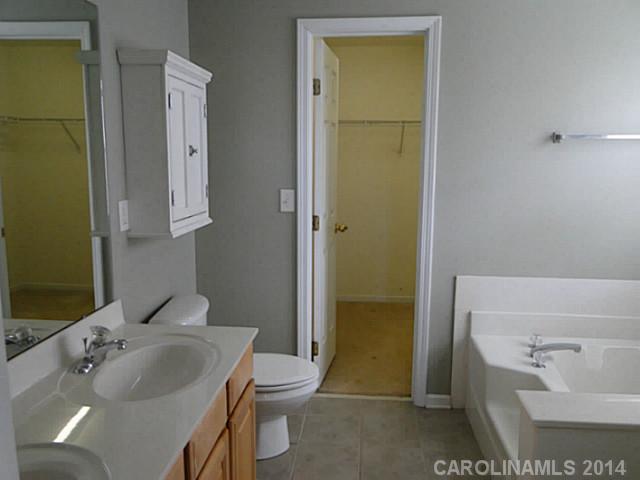 10045  Spring Park Drive Charlotte North Carolina 28269