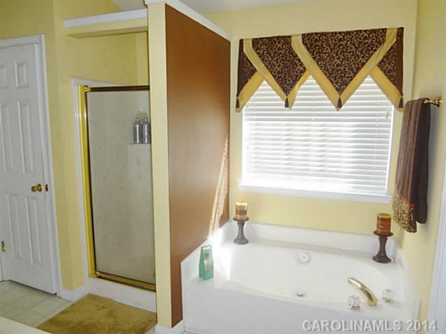 4718  Ambridge Drive Charlotte North Carolina 28216
