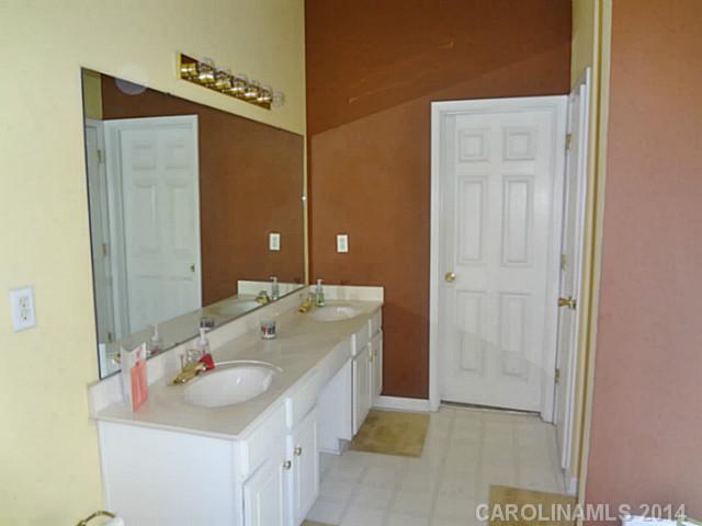 4718  Ambridge Drive Charlotte North Carolina 28216