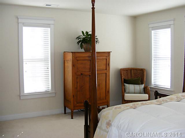 10124  Caldwell Forest Drive Charlotte North Carolina 28213