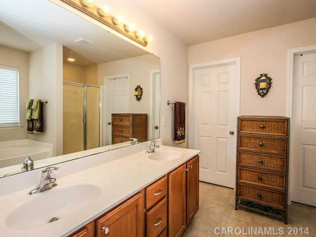 16227  Long Talon Way Charlotte North Carolina 28278