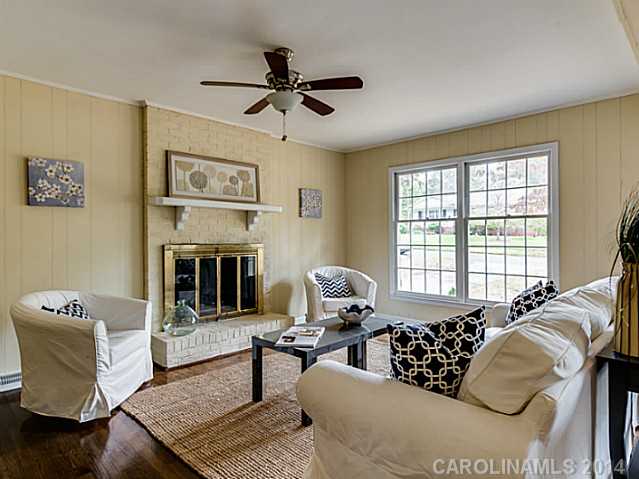 1707  Redcoat Drive Charlotte North Carolina 28211