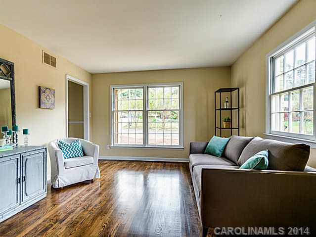 1707  Redcoat Drive Charlotte North Carolina 28211
