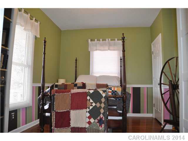 112  Live Oak Avenue Belmont North Carolina 28012