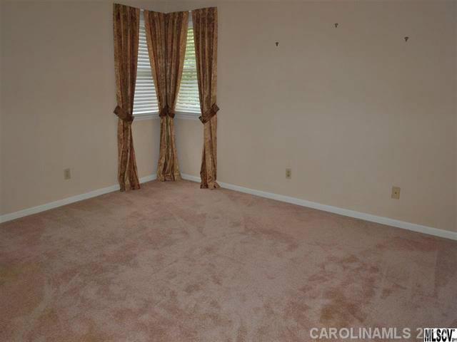 1740  29th Ave Place Hickory North Carolina 28601