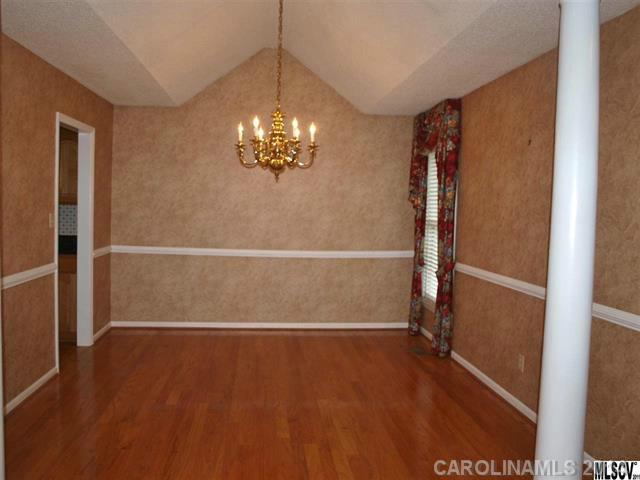 1740  29th Ave Place Hickory North Carolina 28601