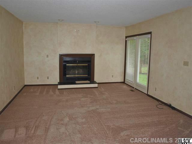 1740  29th Ave Place Hickory North Carolina 28601