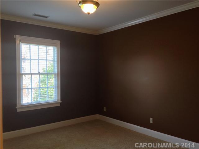 4321 NW 4th St Circle Hickory North Carolina 28601