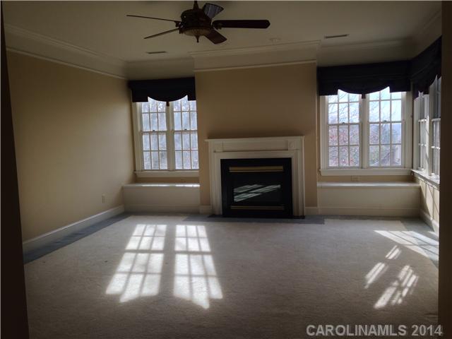 4321 NW 4th St Circle Hickory North Carolina 28601